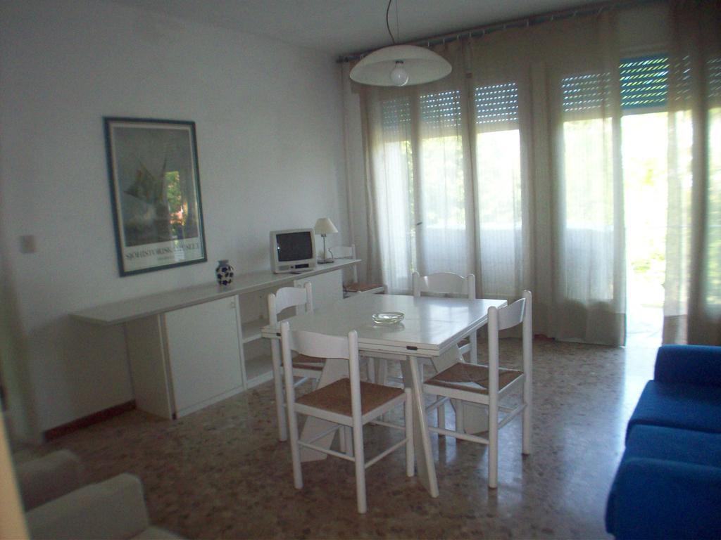 Casa Marialuigia - Appartamenti Solo Per Famiglie Lido di Jesolo Eksteriør bilde