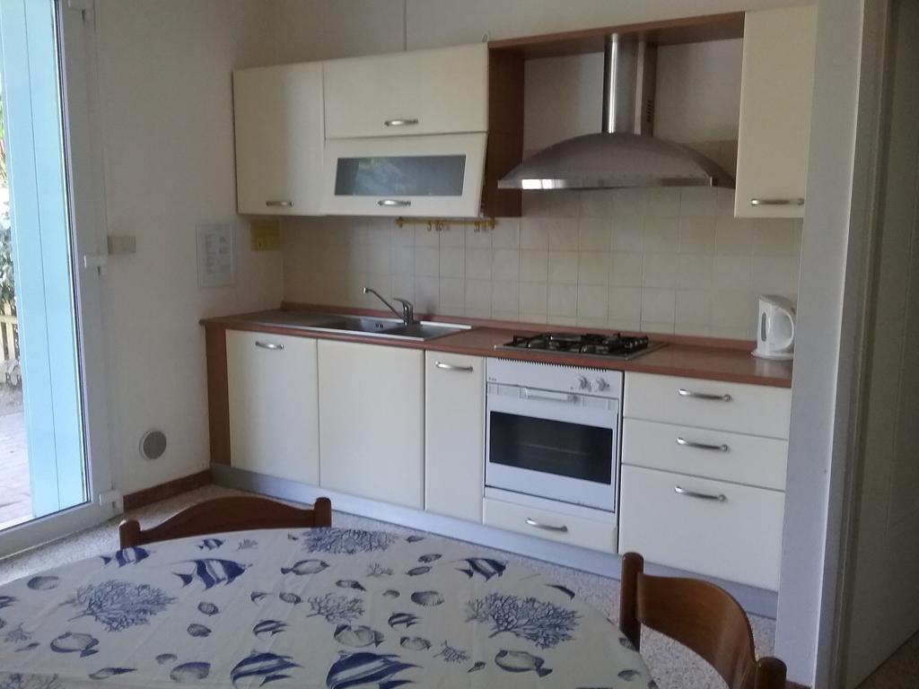 Casa Marialuigia - Appartamenti Solo Per Famiglie Lido di Jesolo Eksteriør bilde