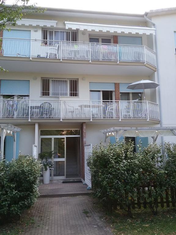 Casa Marialuigia - Appartamenti Solo Per Famiglie Lido di Jesolo Eksteriør bilde