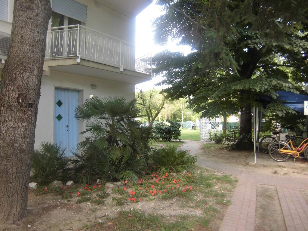 Casa Marialuigia - Appartamenti Solo Per Famiglie Lido di Jesolo Eksteriør bilde